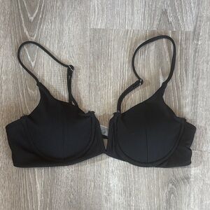 SHEIN Black Ribbed Underwire Bikini Top